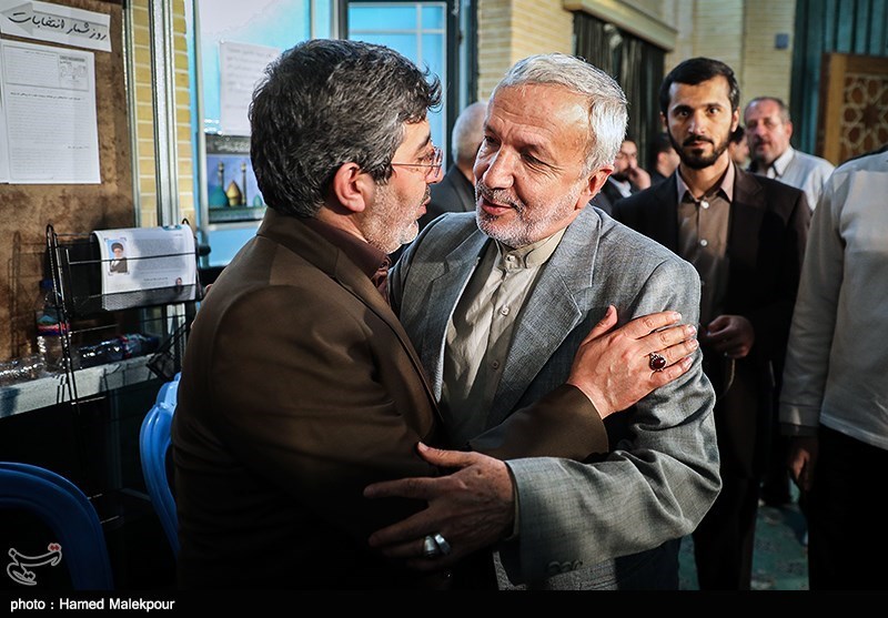 ماشاالله عابدی در مراسم ختم مادرِ برادران طاهری، مداحان اهل بیت(ع)