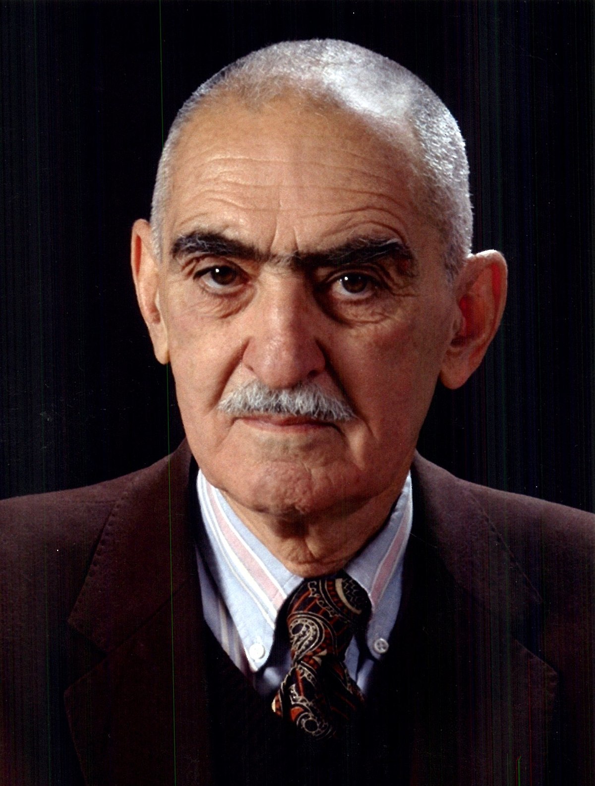 ایرج افشار