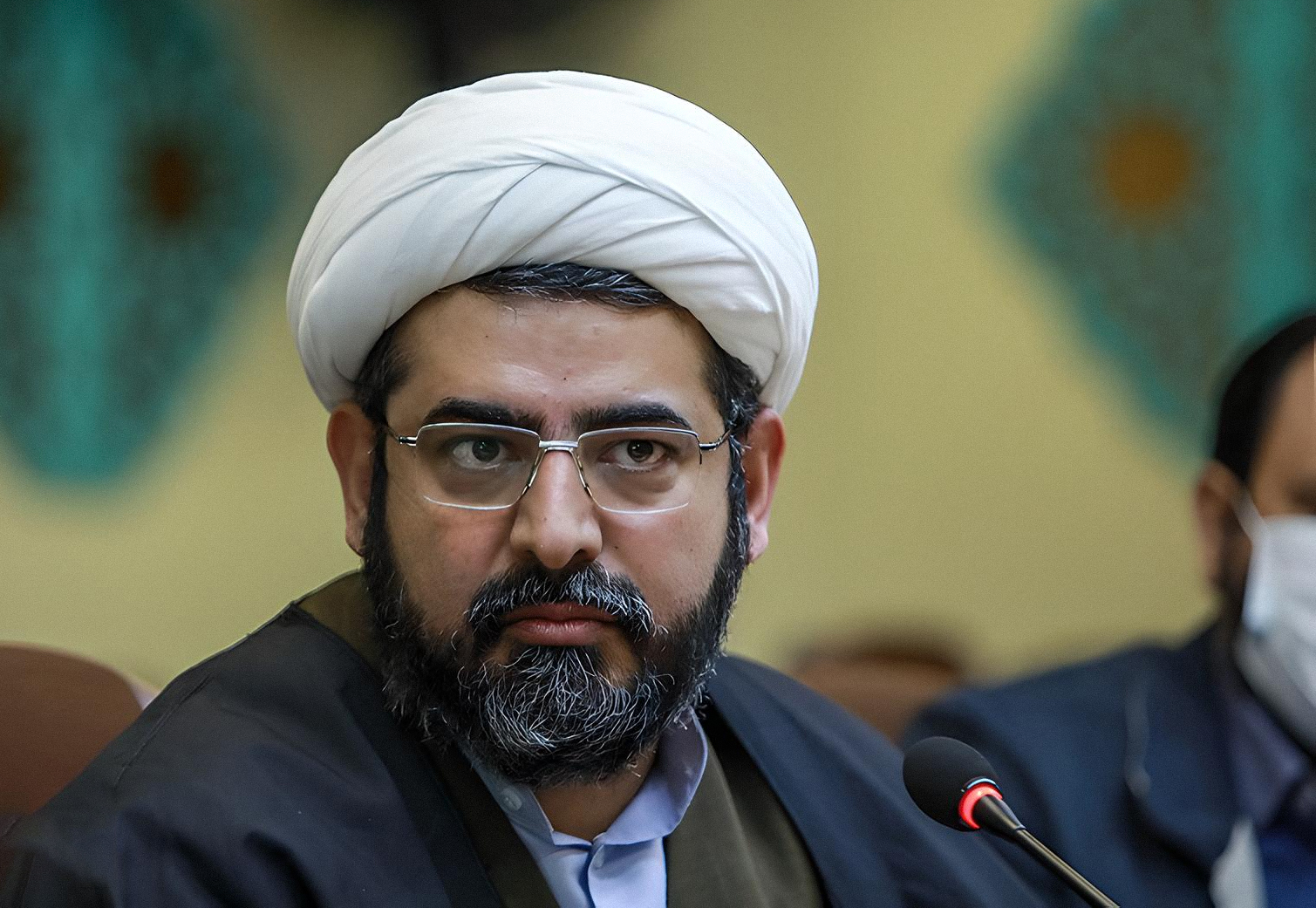 مهدی اخوان صباغ