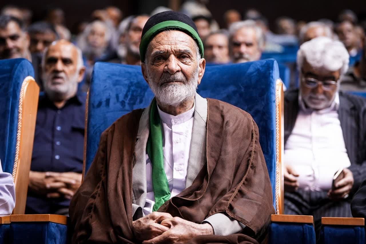 تصویری از برگزاری رویداد مقام مجنون